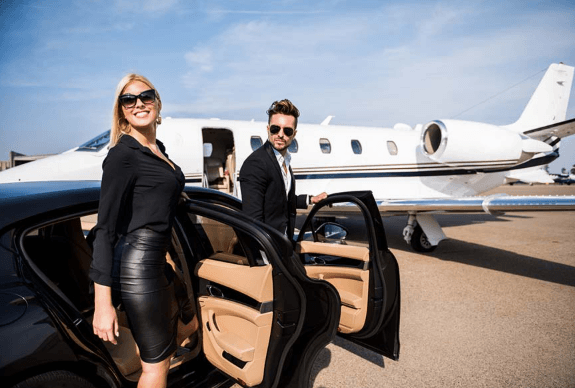 Airport Limousine Services: Luxury Travel and Comfort